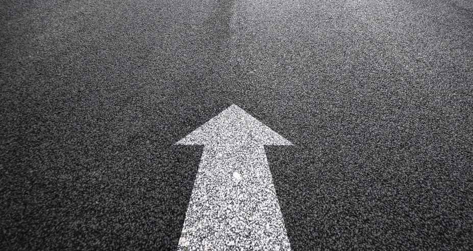 Direction Signs on the Road Ahead | TechReviewGarden
